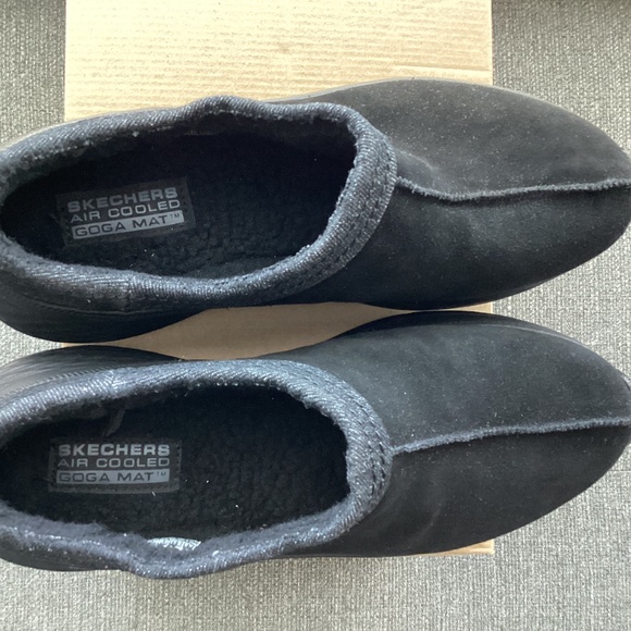 Skechers Women's Max Cushioning Elite 2.0 - Becca Slip-On Boots, size 8.5 - Picture 4 of 9